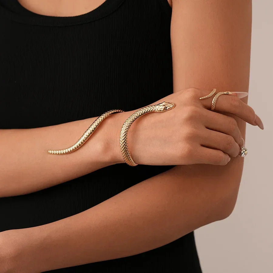 Asterly™ Serpentine Arm Cuff