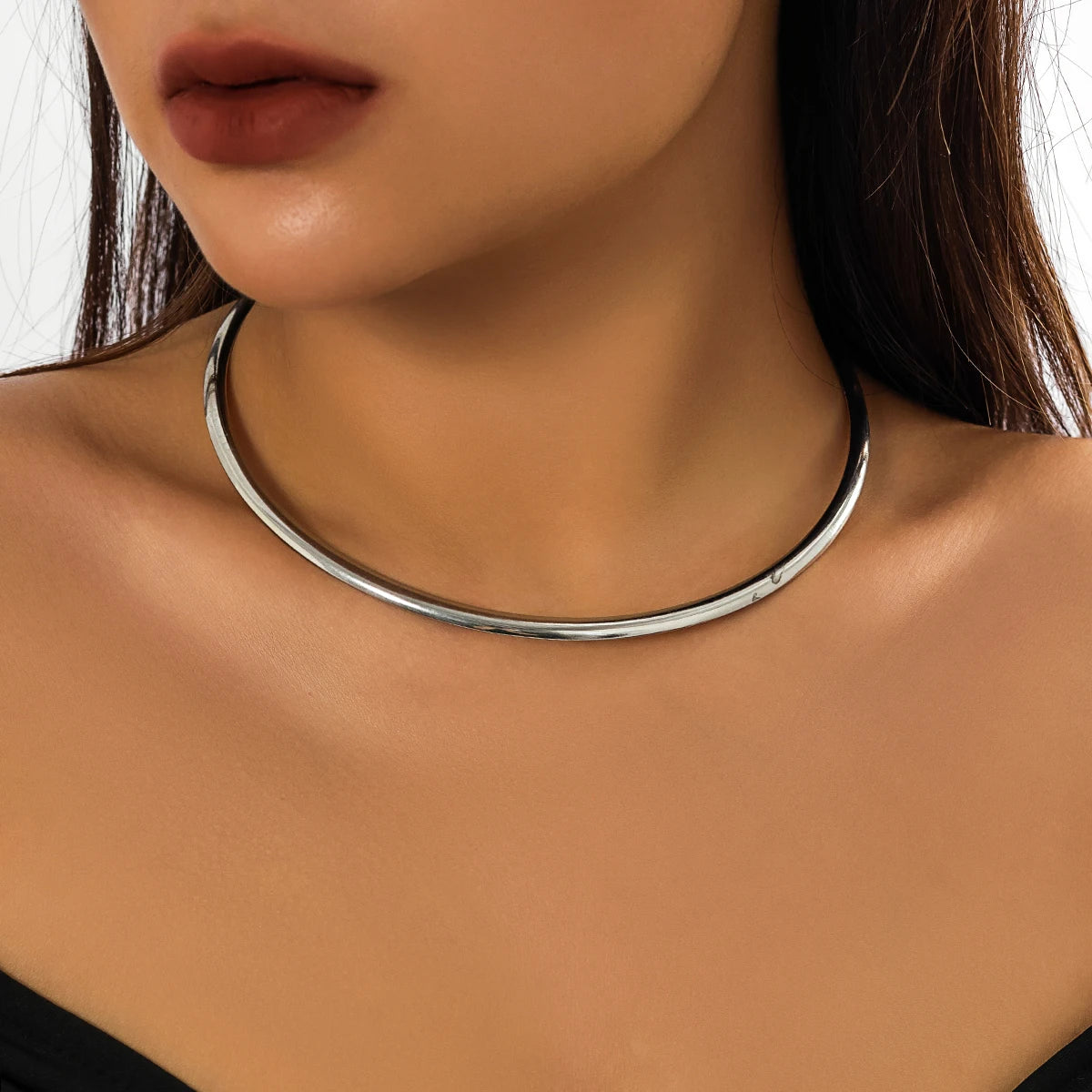 Asterly™ Sleek Curve Choker