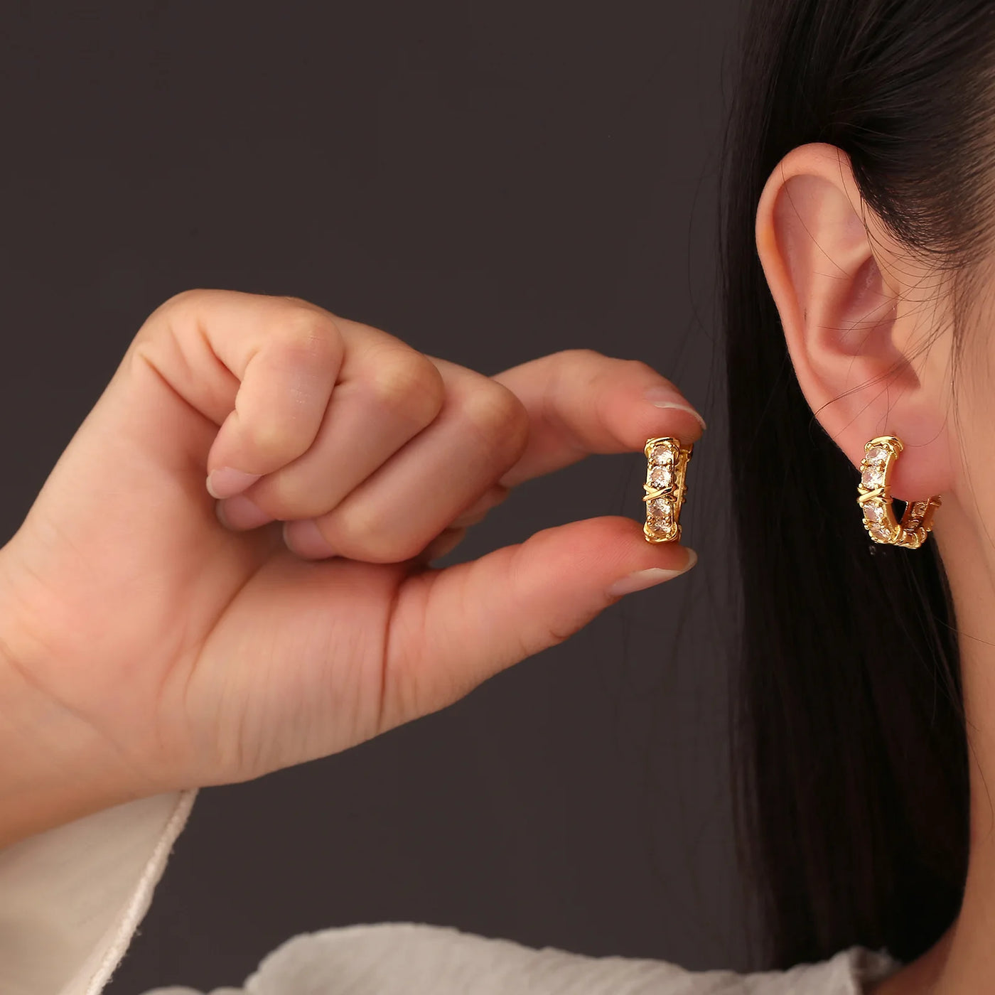 Minimal Sculpted Glow Minis