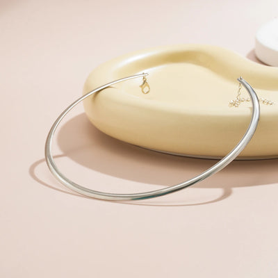 Asterly™ Sleek Curve Choker