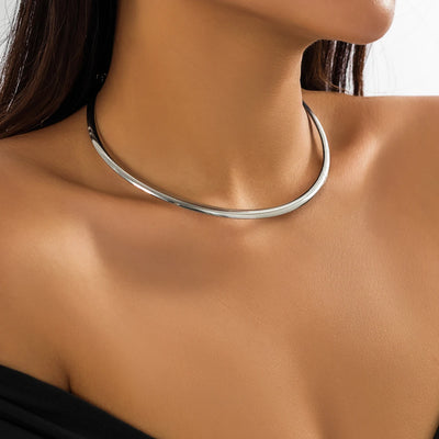 Asterly™ Sleek Curve Choker