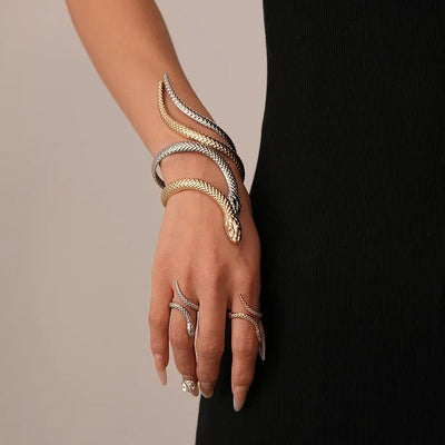 Asterly™ Serpentine Arm Cuff