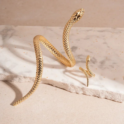 Asterly™ Serpentine Arm Cuff
