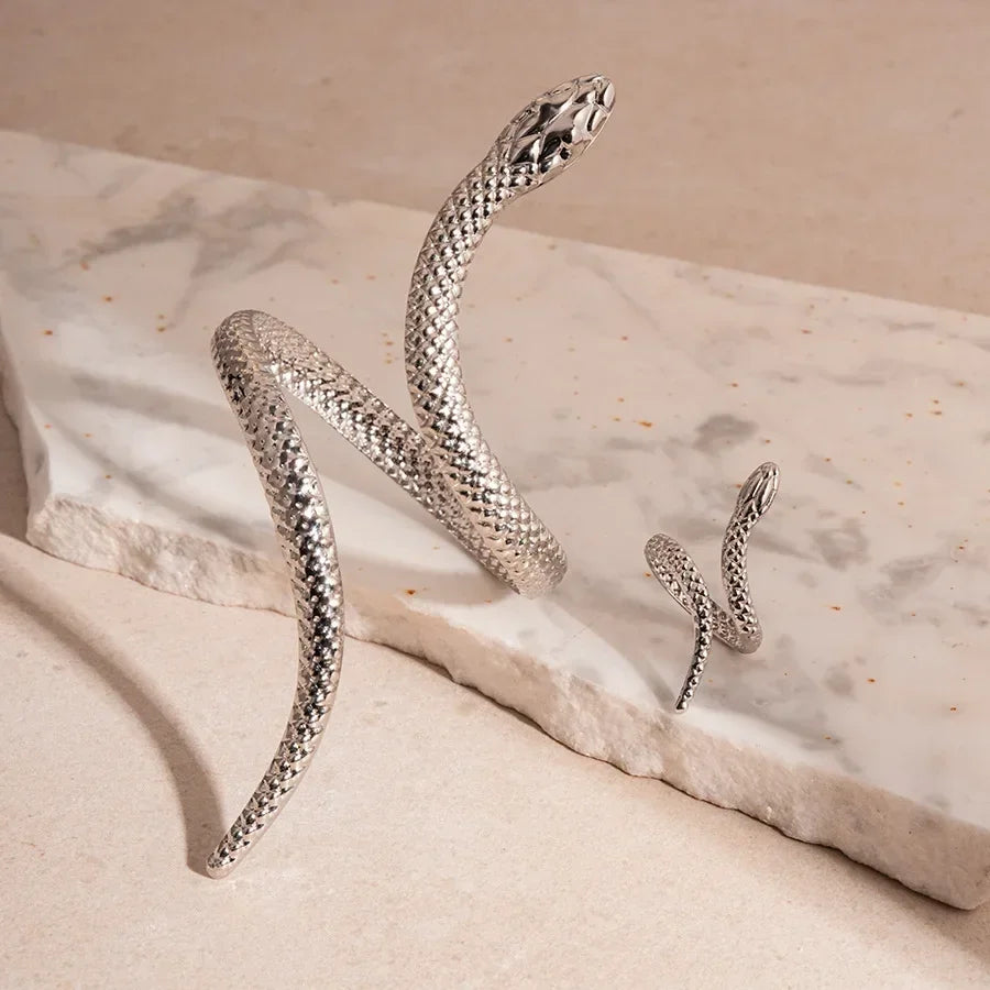 Asterly™ Serpentine Arm Cuff